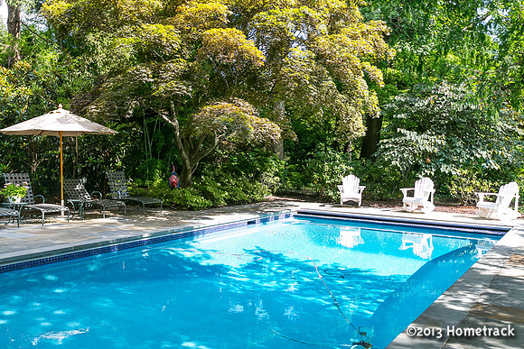 6011CharlesmeadRd-3208