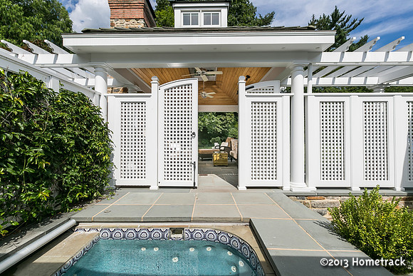 6011CharlesmeadRd-3166