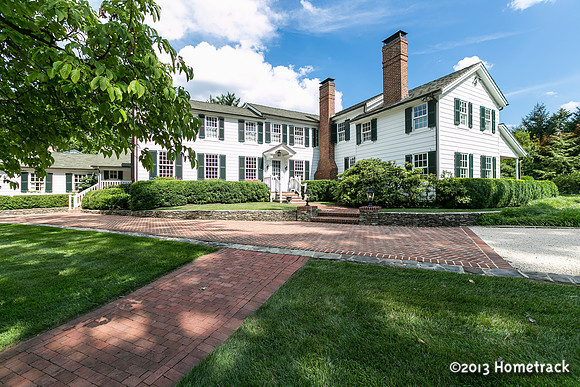 6011CharlesmeadRd-3250