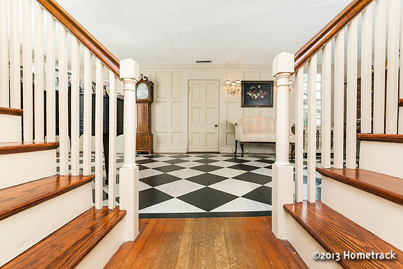 6011CharlesmeadRd-3068