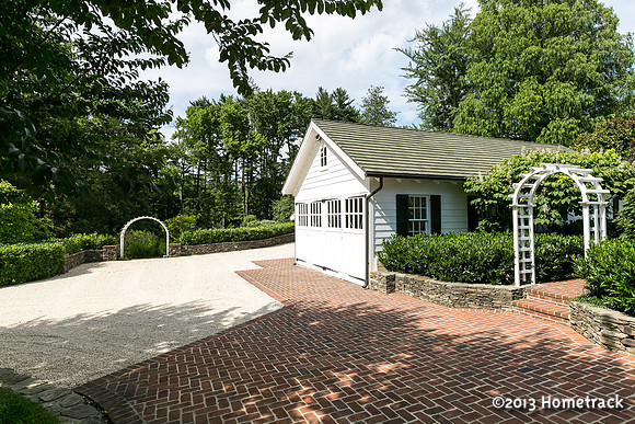 6011CharlesmeadRd-3252